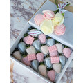 20pcs Pink White Silver with Mini Choc Bars Chocolate Strawberries Gift Box